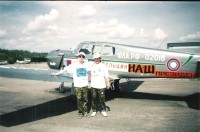 Дмитрий Сухарев и Вячеслав Маркалов после полёта.